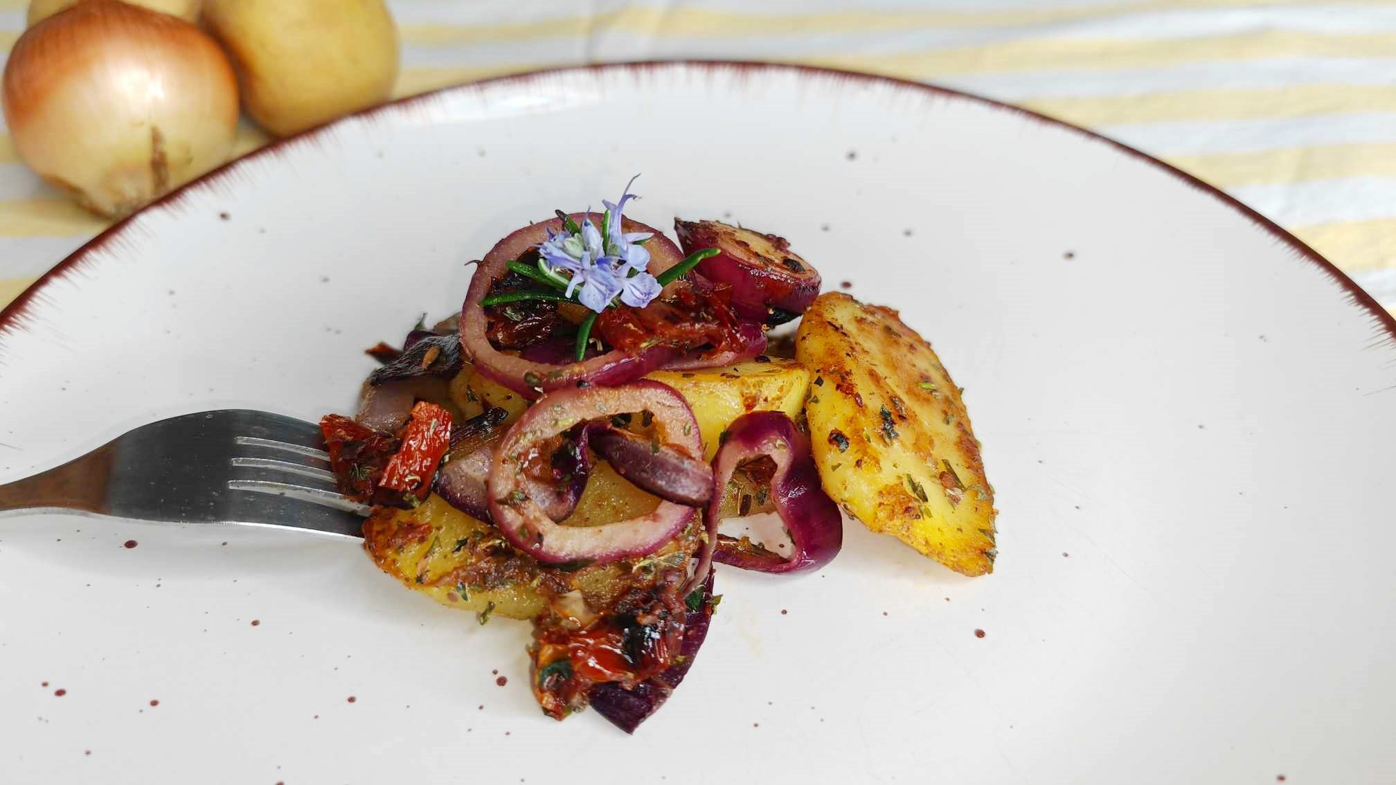 Kartoffeln mit getrockneten Tomaten