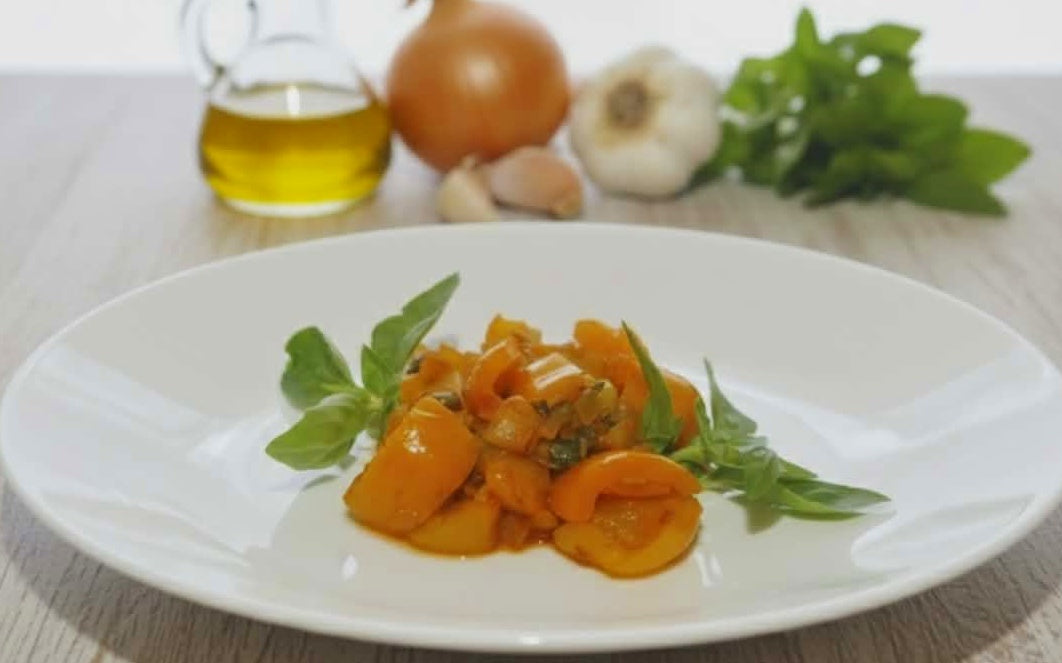 Peperonata mit Sardellen