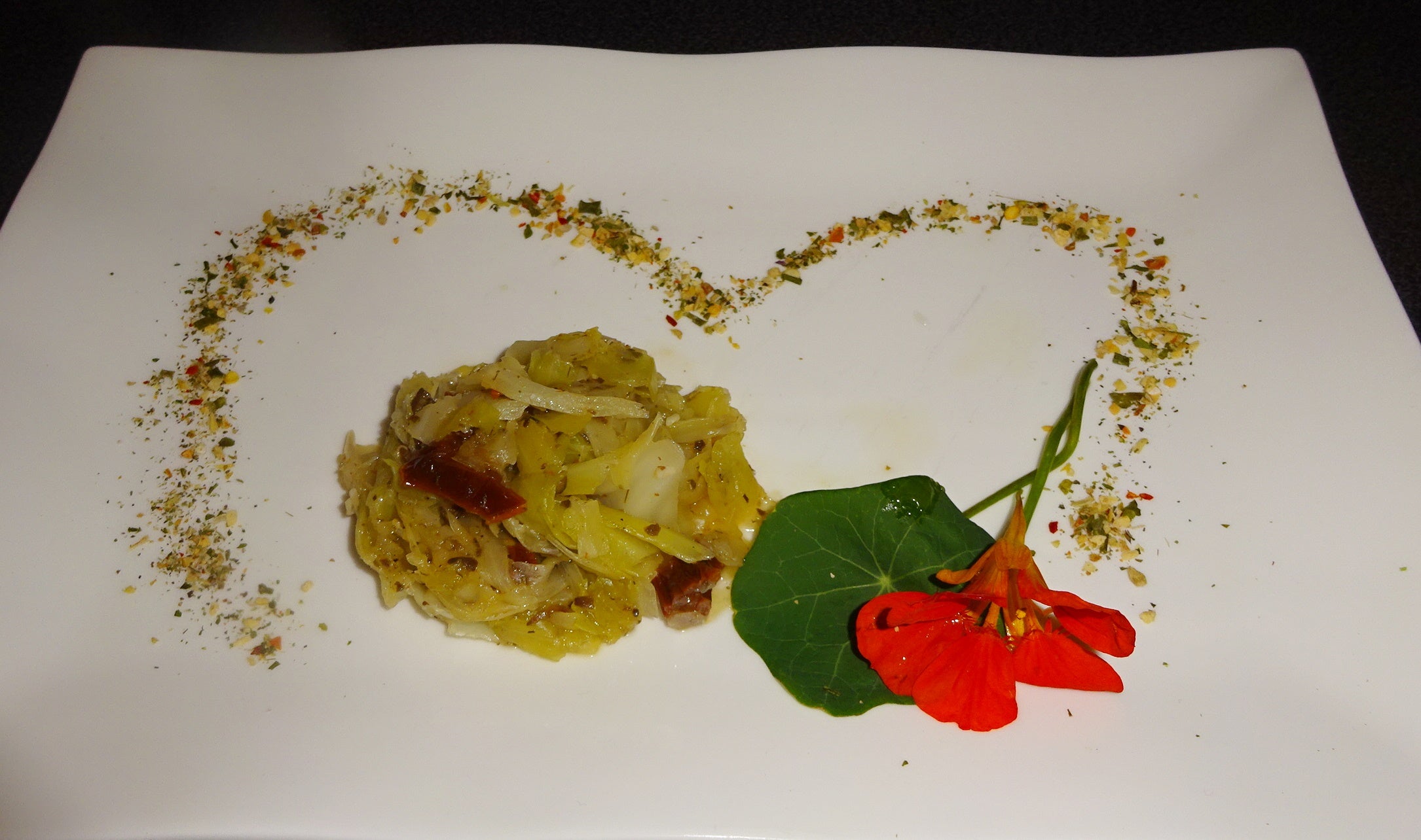 Weißkohl mit getrockneten Tomaten