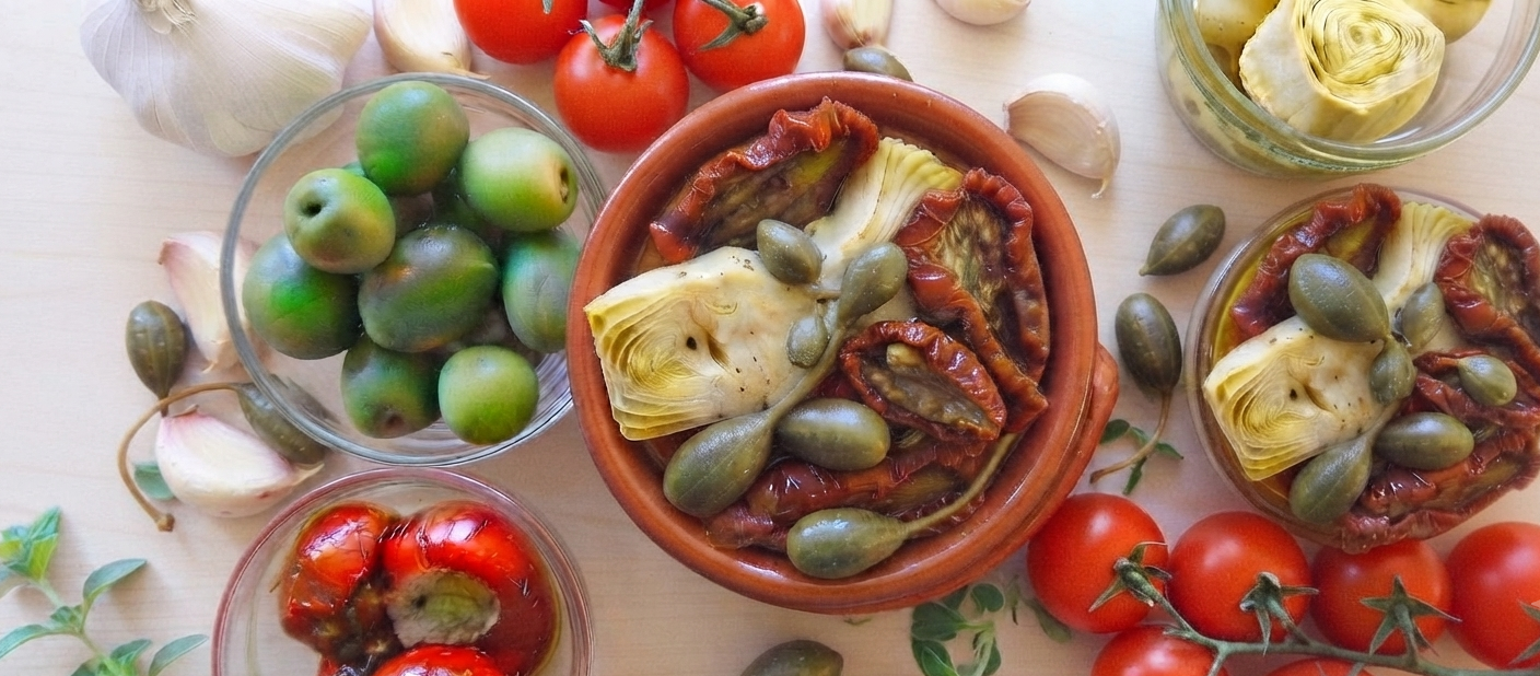 Mediterranes Gemüse & Oliven